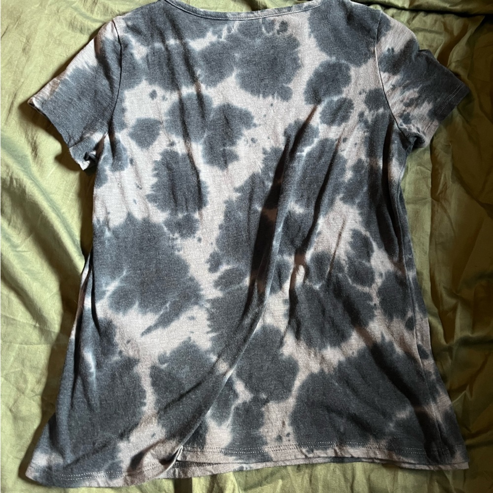 Shirt - Picture 3 of 3